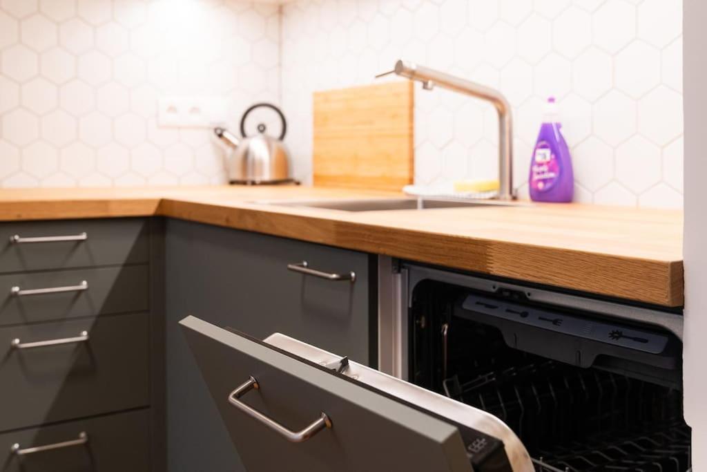 Cosy Apartment Koliste 25 Бърно Екстериор снимка